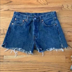 LEVI - HOT - CUTOFF JEANS SHORTS 🔥🔥